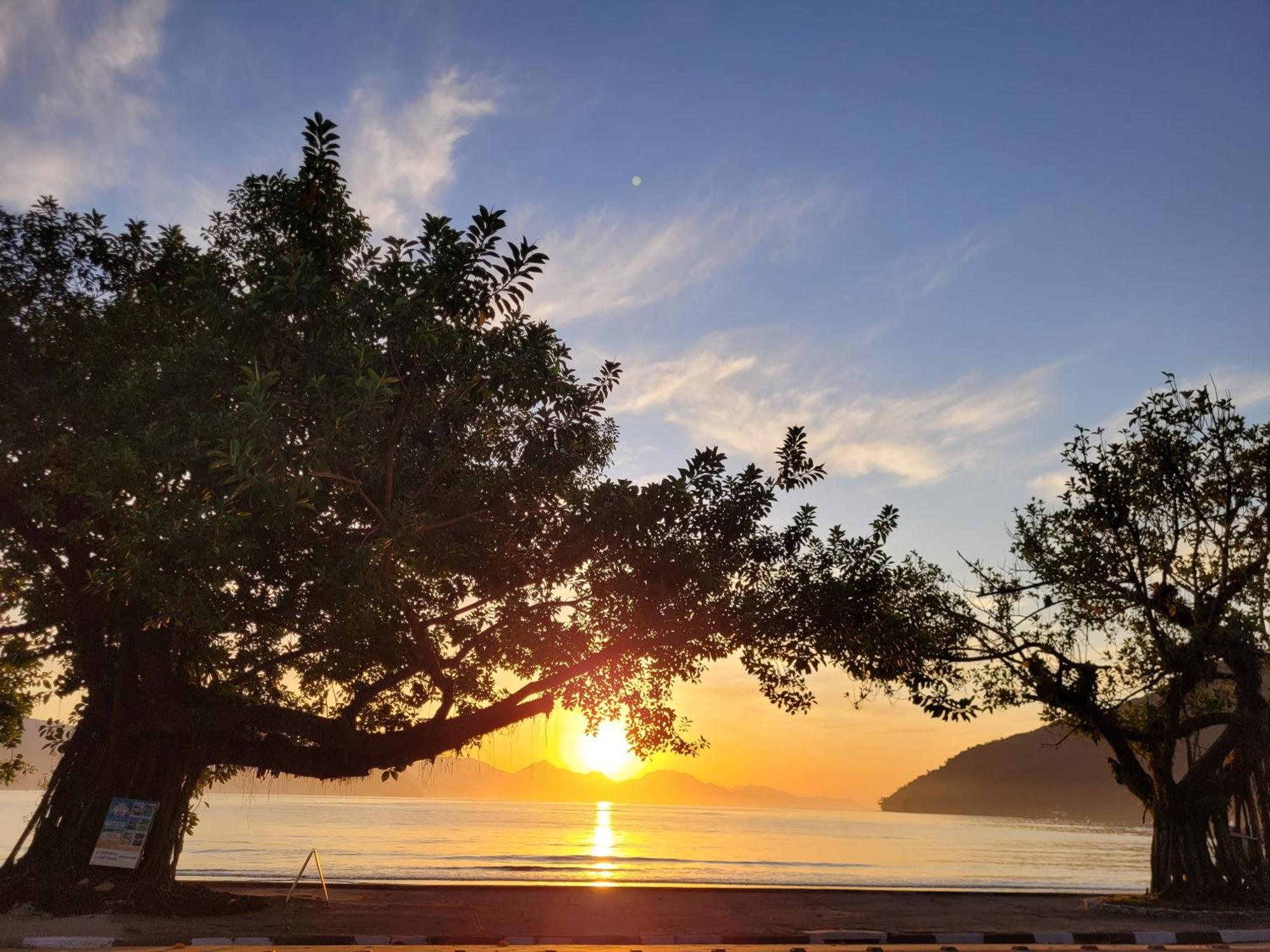 Apartamentos Gratitude Ubatuba Exteriör bild